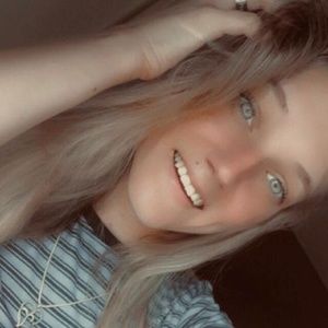 Meet your Posher, Serina